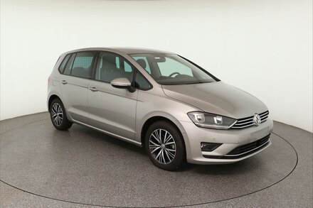 volkswagen-golf-sportsvan