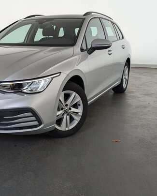 volkswagen-golf-viii