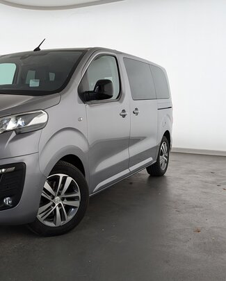 peugeot-traveller
